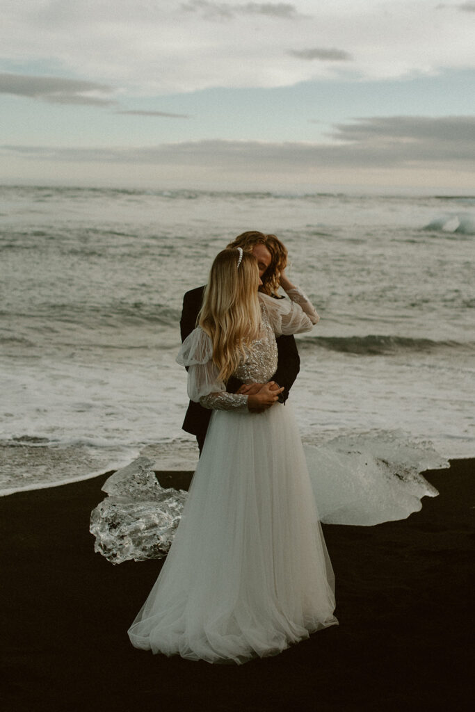 5 reasons to Elope