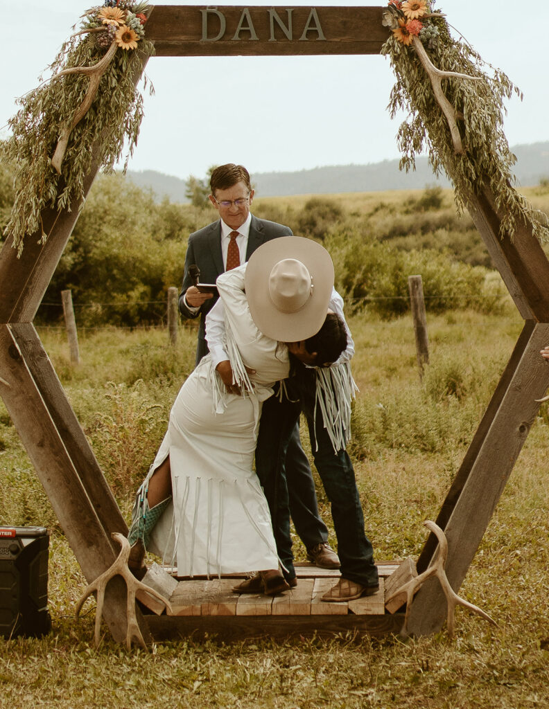 Lily + Taytins Western Wyoming Wedding. Kinseylynn Photo Co Jackson Hole Wedding and Elopement Photography