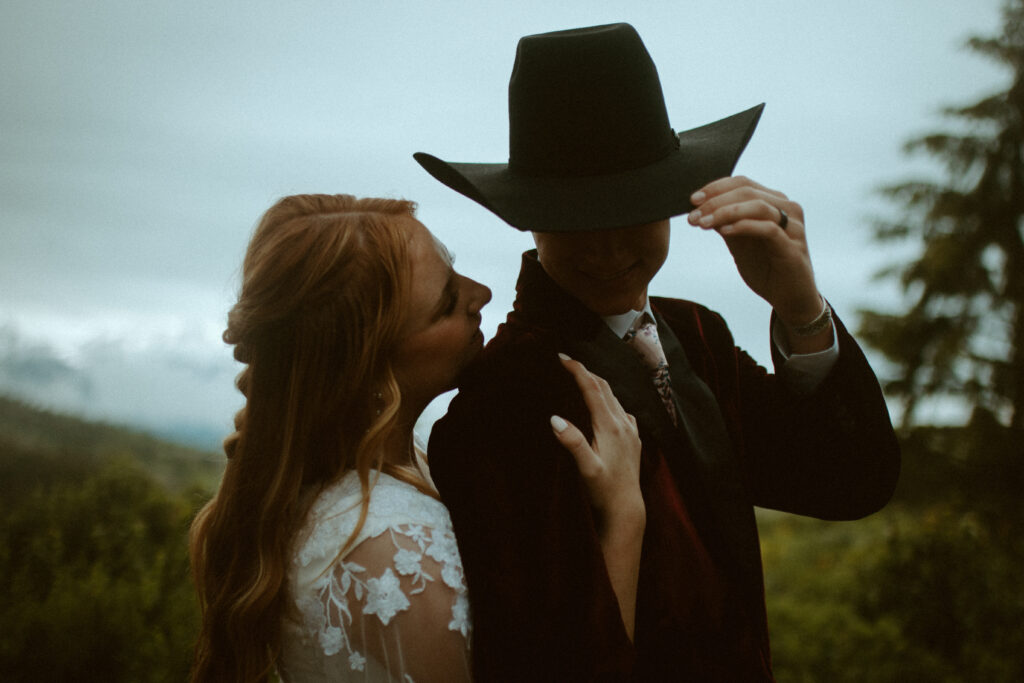 6 Western Bridal Looks to inspire your 2024 elopement. Jackson Hole Wedding and elopement Photographer