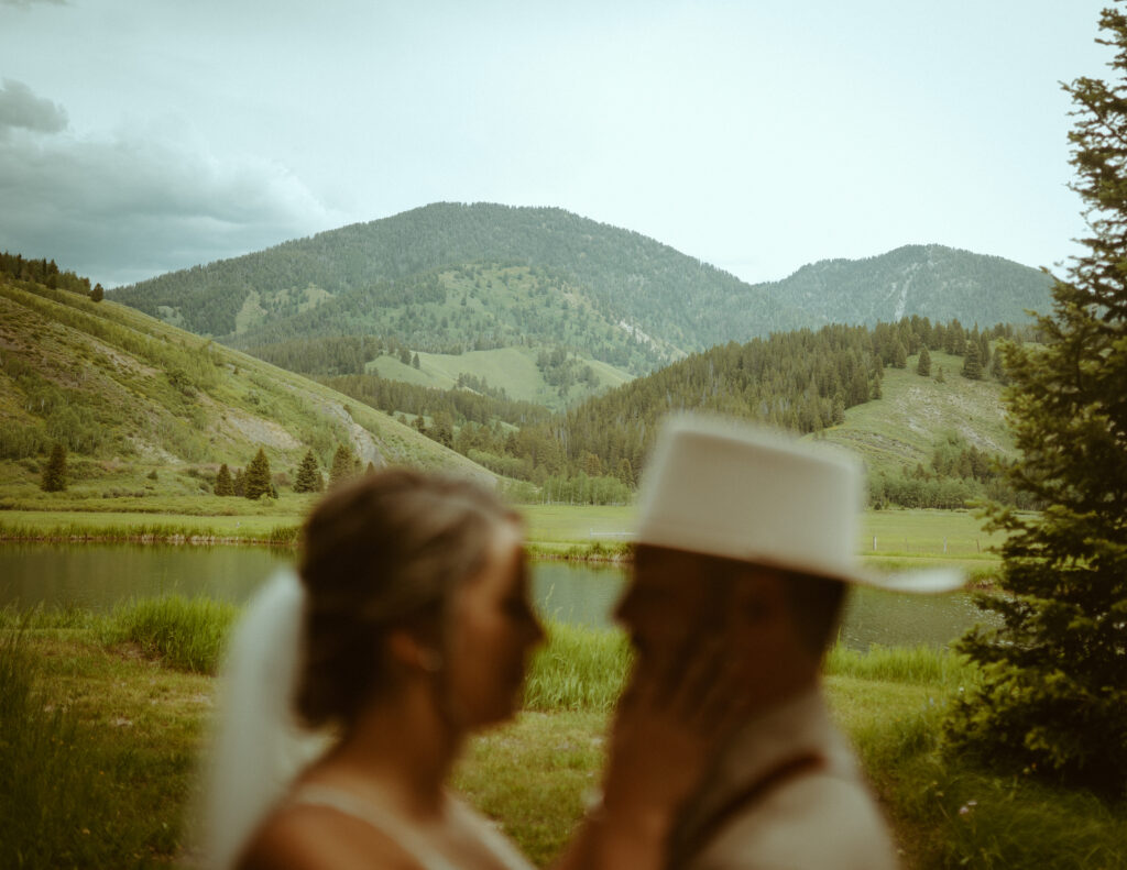6 Western Bridal Looks to inspire your 2024 elopement. Jackson Hole Wedding and elopement Photographer