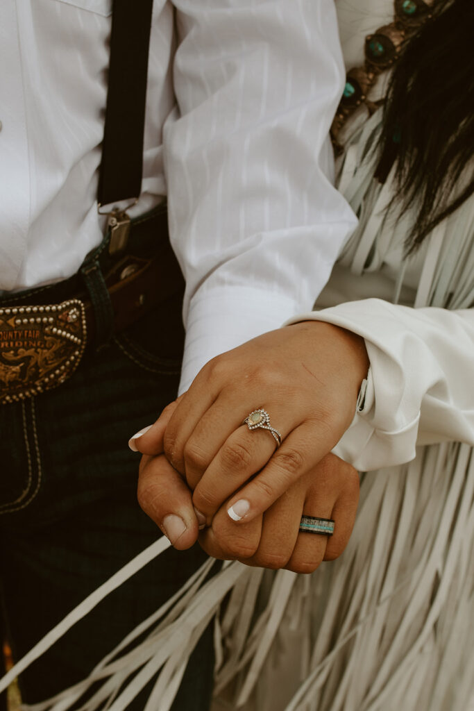 6 Western Bridal Looks to inspire your 2024 elopement. Jackson Hole Wedding and elopement photographer Kinseylynnphoto Co. 