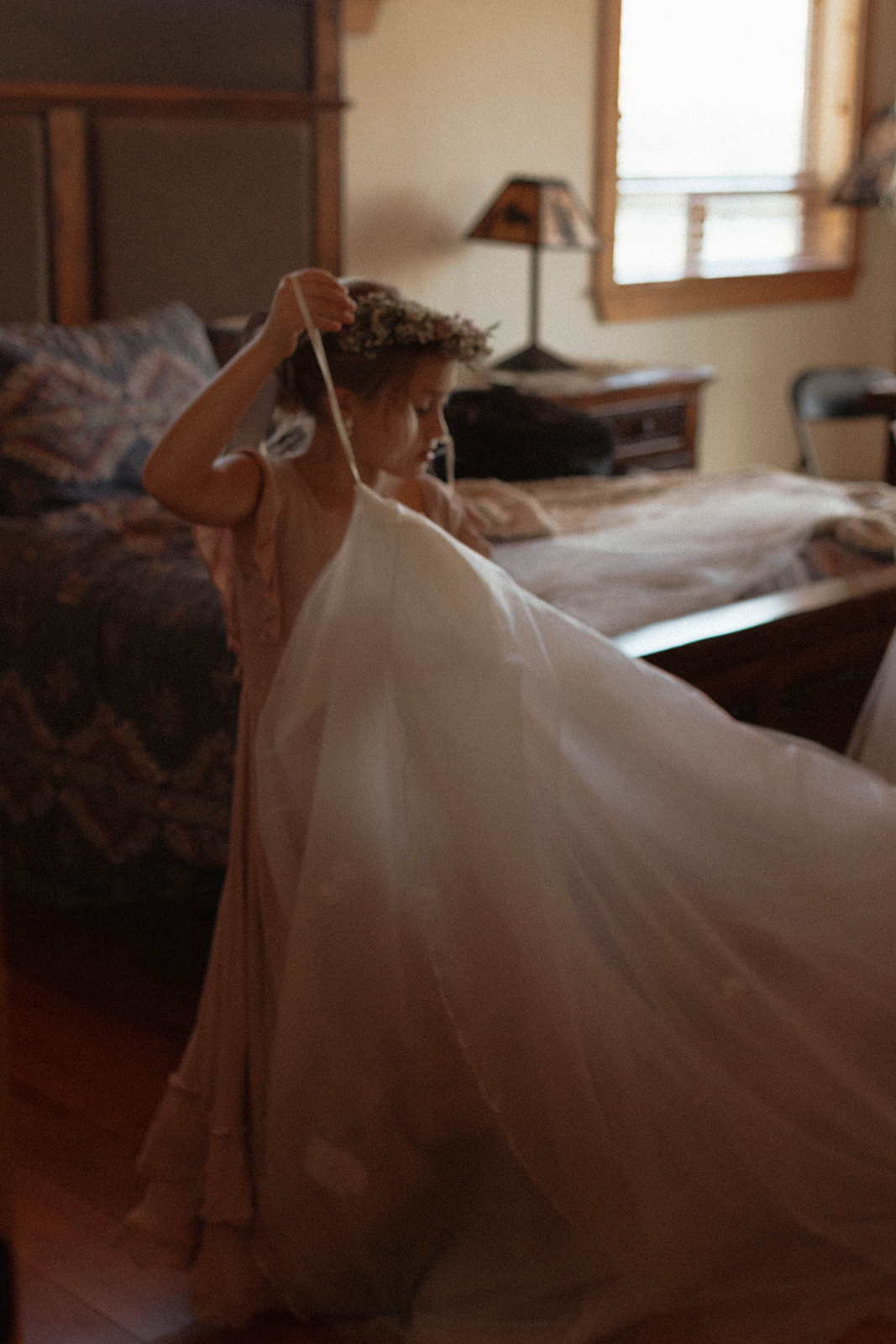 bride getting ready for her wedding in Grandiner montana